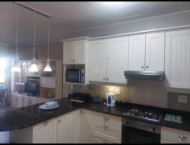 2 BEDROOM APARTMENT FOR SALE IN UVONGO
